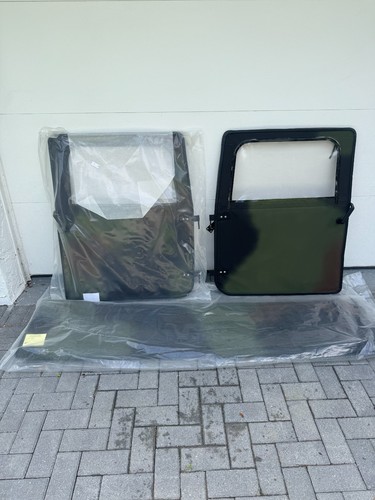 Man soft top rear - soft,